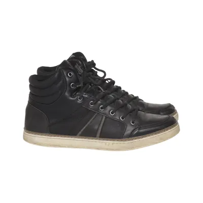 Sneakers (Black) from Iguassu