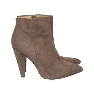 Bottes à talons (Marron) de Truffle Collection