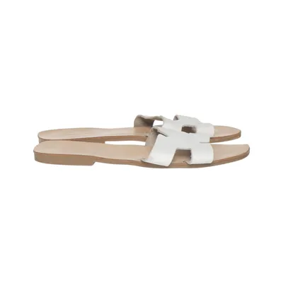 Slip-ins (White, Beige) from Lola Gonzales Leather