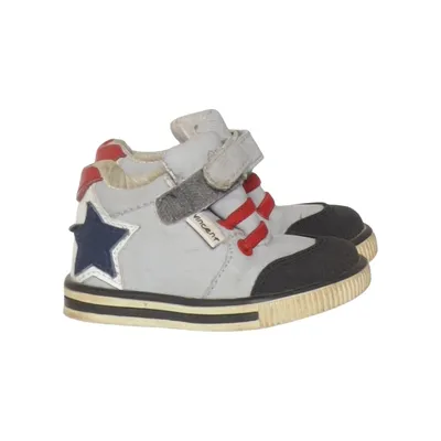 Sneakers (Grå, Svart, Röd) från Vincent