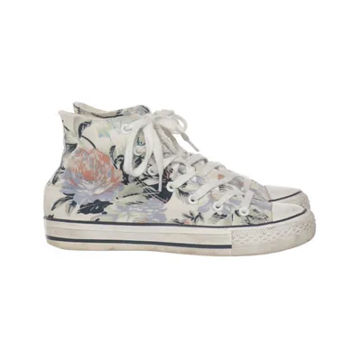 Canvas shoes (White, Multicolored) from U&Me