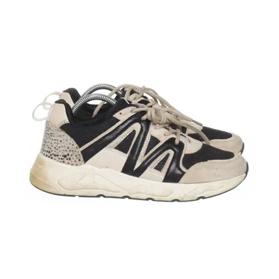 Sneakers (Black, Beige) from Nelson