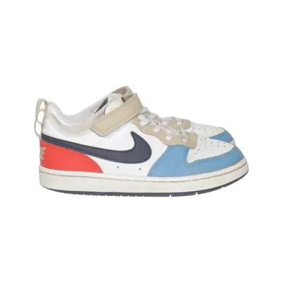 Sneakers (Borough Low) from Nike