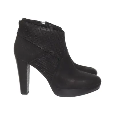 Heeled boots (Black) from Alisha