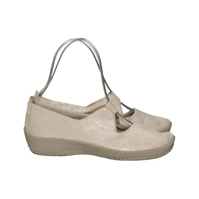Walking shoes (Beige) from Arcopedico
