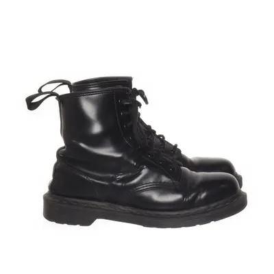 Kängor (1460 Mono) från Dr. Martens