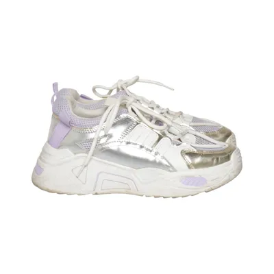 Baskets (Blanc, Violet, Argent) de Fila