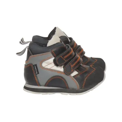 Hiking boots (Black, Beige) from SympaTex