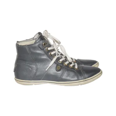 Sneakers (Black) from Novita