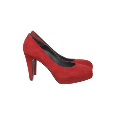 Pumps (Red) from Manfield