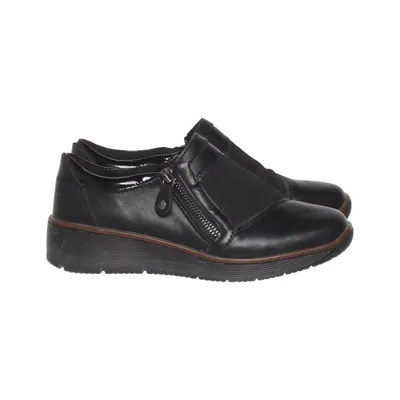 Walking shoes (Active) from Softwalk Leather