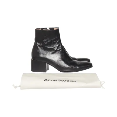 Stövletter (Vero Cielo) från Acne Studios Skinn