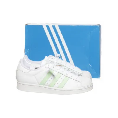 Sneakers (Superstar) från Adidas