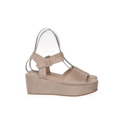 Wedges (Beige) from Xit