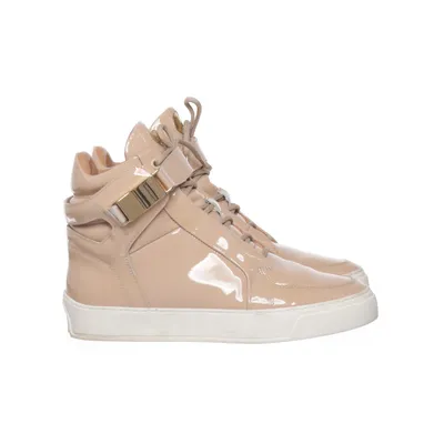 Laced boots (Beige) from Leandro Lopes