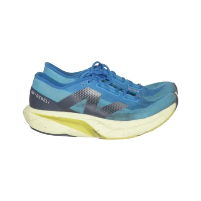 Laufschuhe (FuelCell Rebel V4) von New Balance