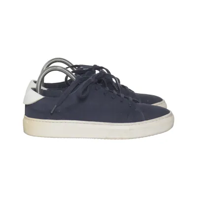 Baskets (Bleu) de Axel Arigato