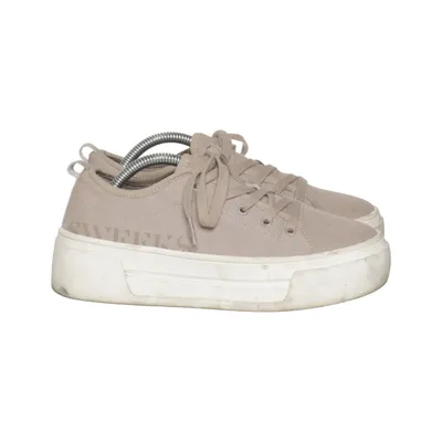 Canvas schoenen (Beige) van Sweeks