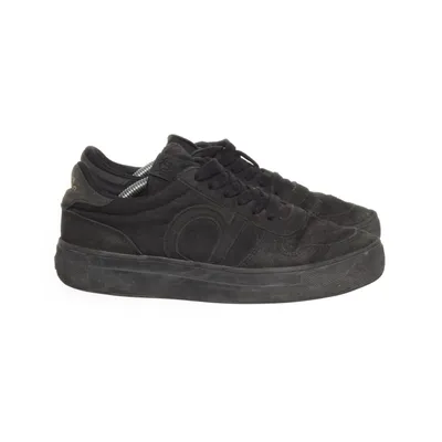 Baskets (FENIX 001 CF) de Dune