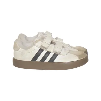 Sneakers (Tyra) från Adidas