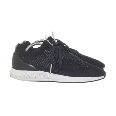 Trainers (Blue) from Fashletics