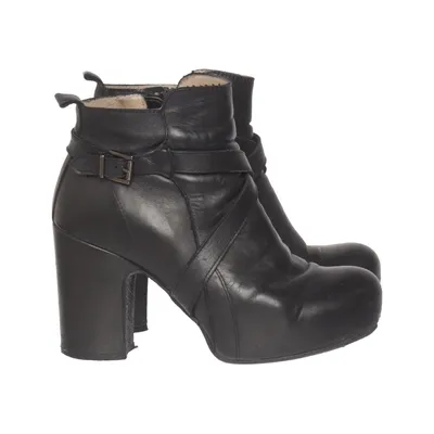 Heeled boots (Black) from KMB