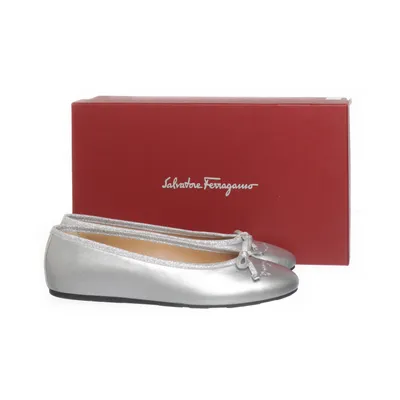 Ballerinaskor (Silverfärgad) från Salvatore Ferragamo