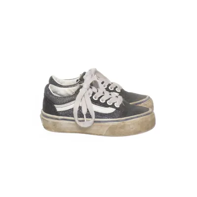 Sneakers (Black) from Vans