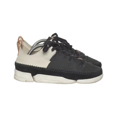 Sneakers (Black, White) from Clarks Originals