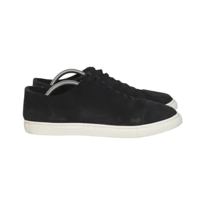 Sneakers (Black) from Ciszere