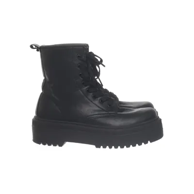 Laced boots (Black) from Attitude