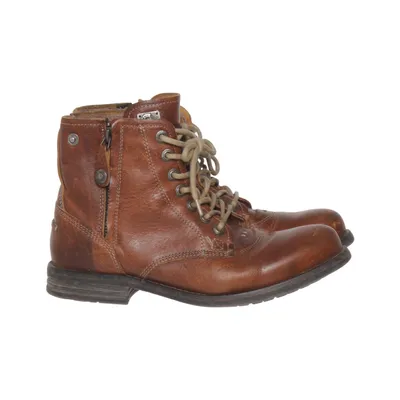 Laced boots (Brown) from Sneaky Steve