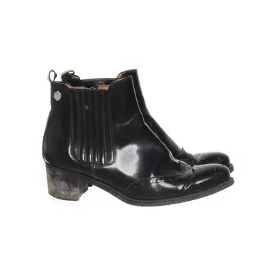 Heeled boots (Black) from Novita