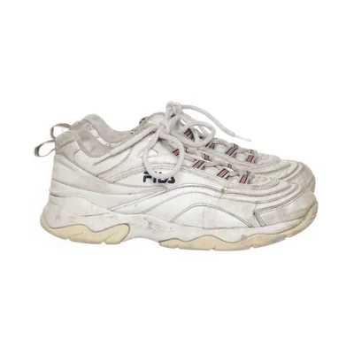 Trainers (White) from Fila