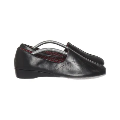 Slippers (Black) from Ilves Leather