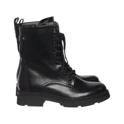 Laced boots (Black) from So All