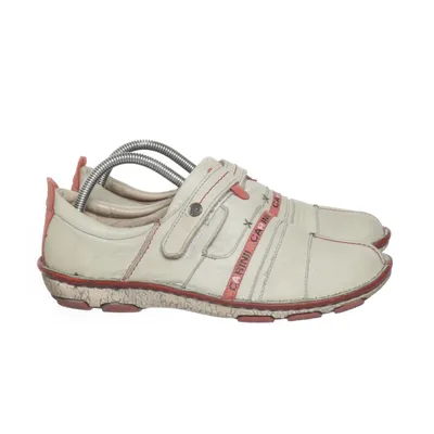 Promenadskor (Grå, Röd) från Carinii