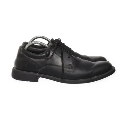 Derbyskor (Svart) från Skechers