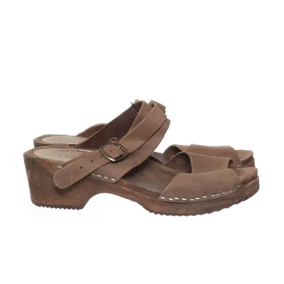 Träskor (Brun) från Moheda