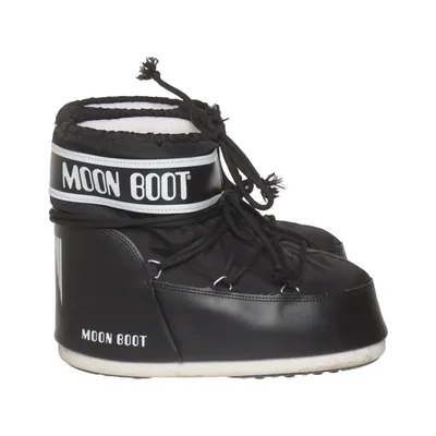 Boots (Black) from Moon Boot