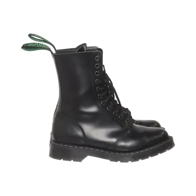Kängor (11 eye astronaut boot) från Solovair Skinn