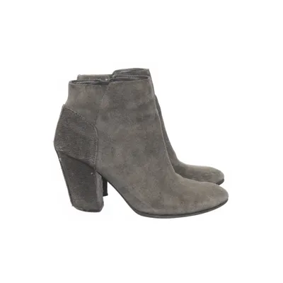 Heeled boots (Gray) from Guess