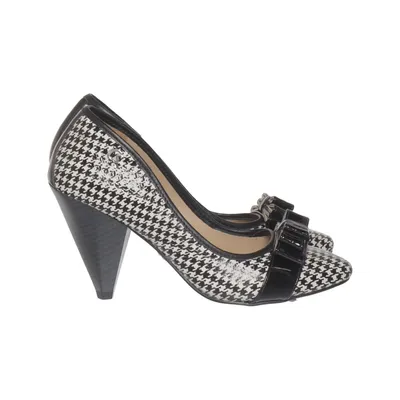 Pumps (Schwarz, Weiß) von Carmen Steffens
