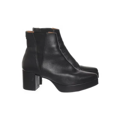 Chelsea boots (Black) from Clou