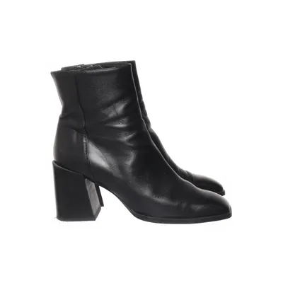 Bottes à talons (Noir) de Zinda