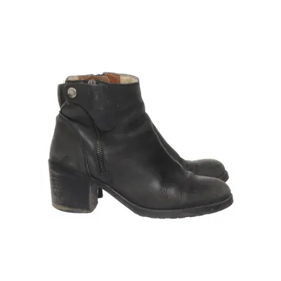 Stövletter (Svart) från Nilson Shoes