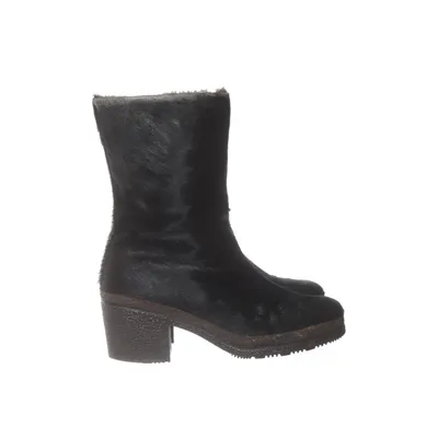 Ankle boots (Black) from Luna Acrylic