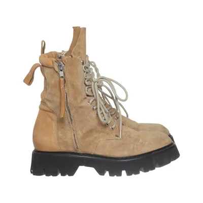 Bottes à lacets (Beige) de Fru.it