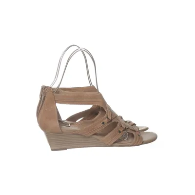 Wedges (Beige) from Janet D. Leather