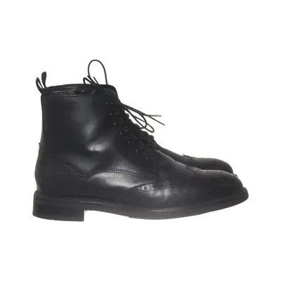 Laced boots (Black) from Ashton Aubry Leather